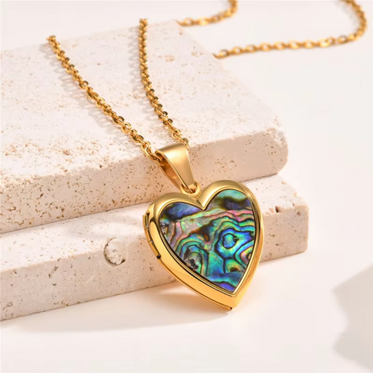 Heart Gold Short Pendant Necklace